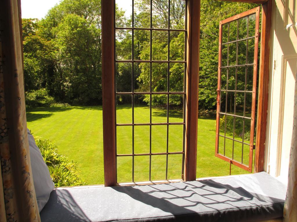 Old Manor House Bed & Breakfast เชพเพอร์ตัน ห้อง รูปภาพ