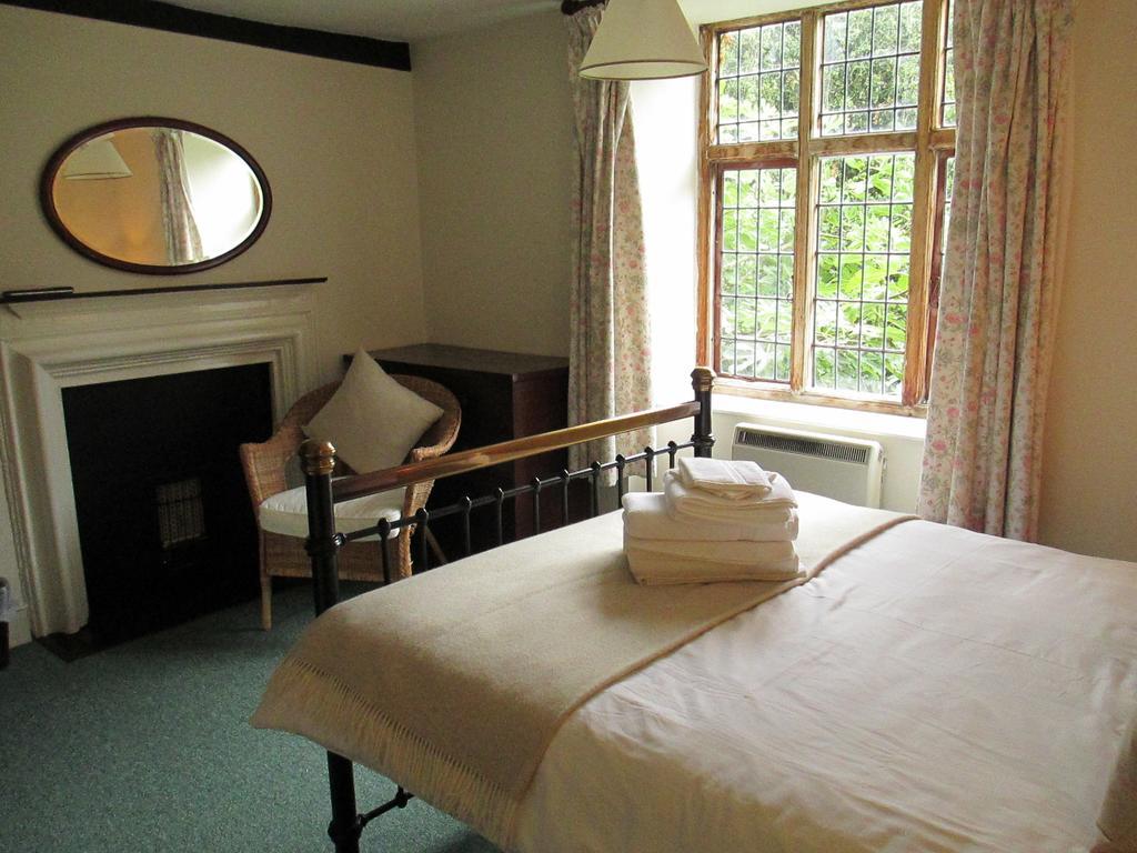 Old Manor House Bed & Breakfast เชพเพอร์ตัน ห้อง รูปภาพ