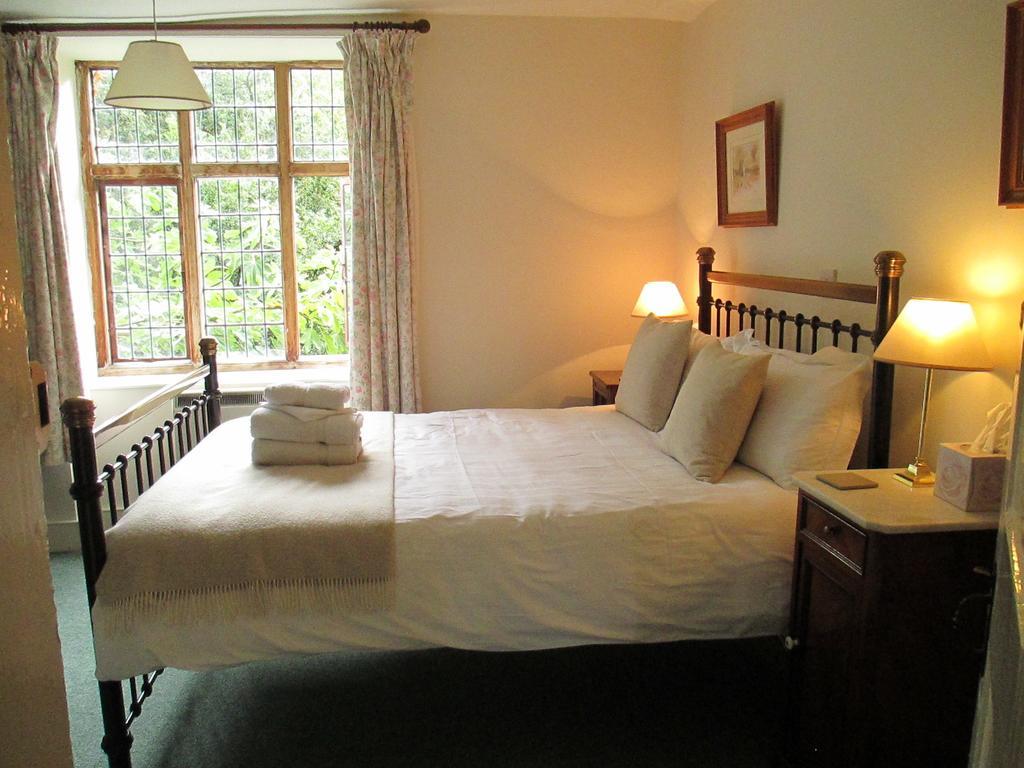 Old Manor House Bed & Breakfast เชพเพอร์ตัน ห้อง รูปภาพ