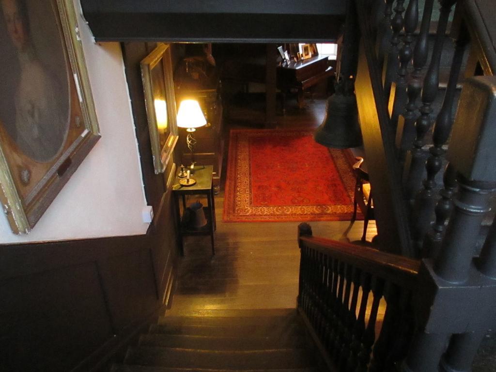 Old Manor House Bed & Breakfast เชพเพอร์ตัน ภายนอก รูปภาพ